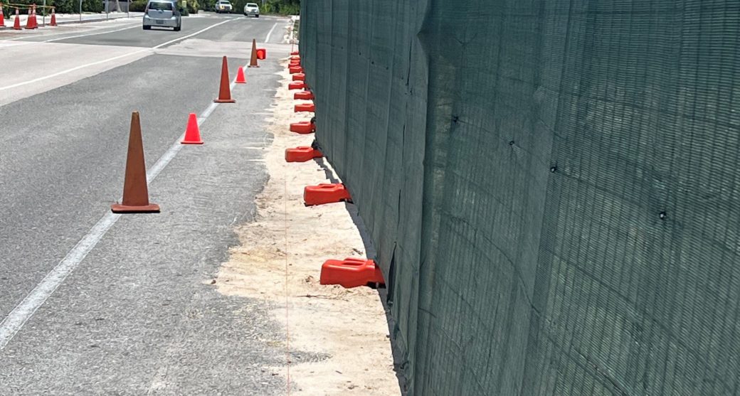 21b126-green-fencing.jpg