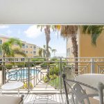 balcony2.jpg