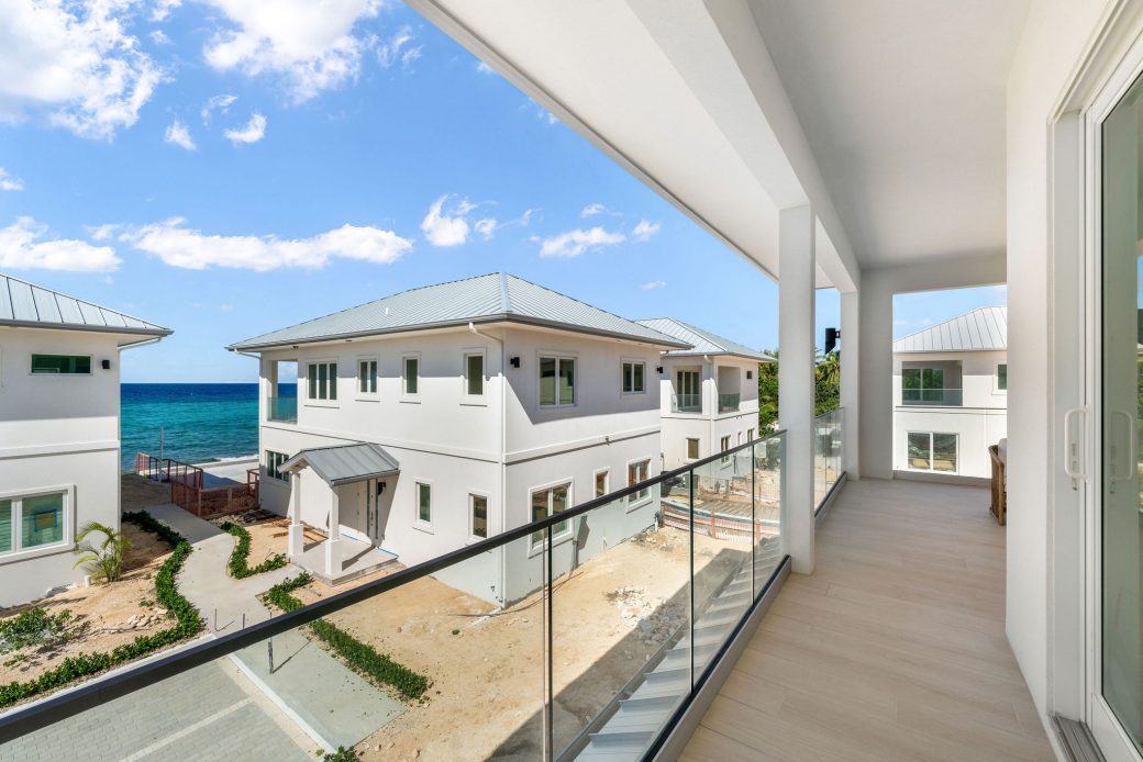 20251203225100_DSC03773