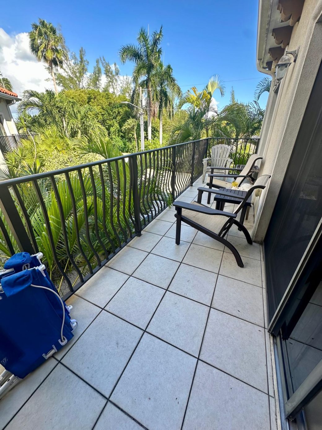 20251211141302_33c550a2827f4d999fcb8478e4400007