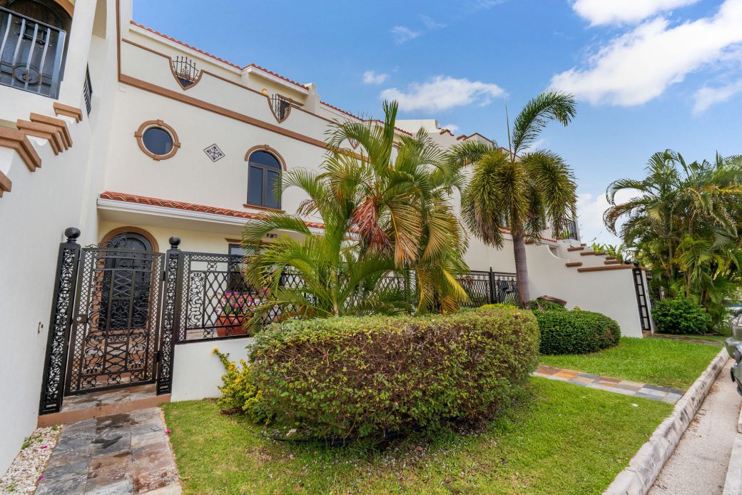 20260416085622_DSC03477