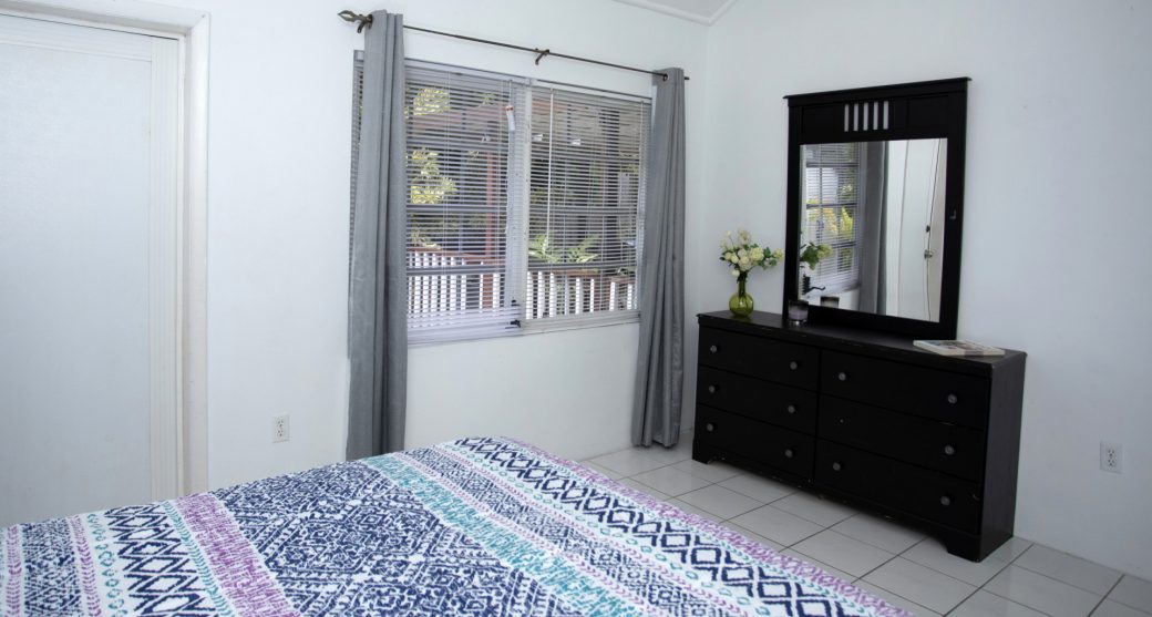 bed2.jpg