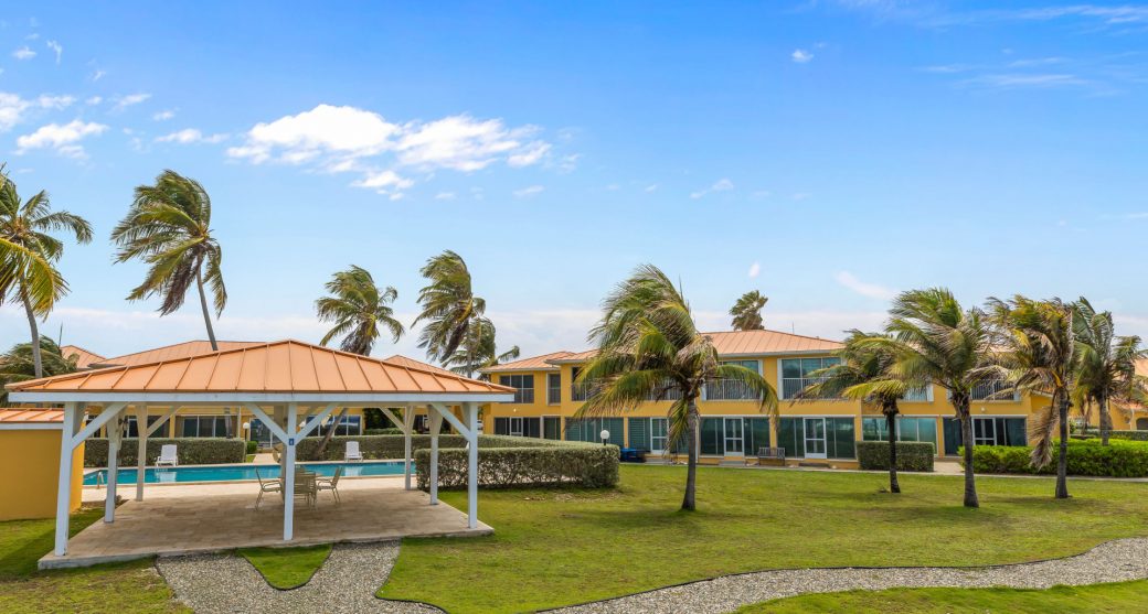 70-222-ocean-club-.jpg