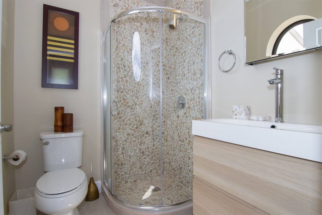 20260922172227_SS131_Guest_Bedroom_Bath_1
