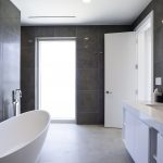 503-bathroom.jpg